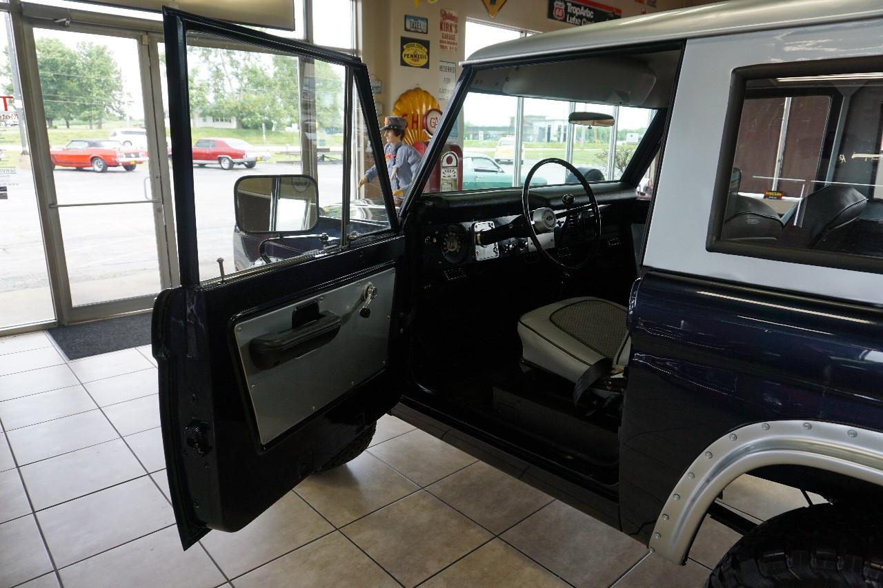Ford Bronco 4WD  1969