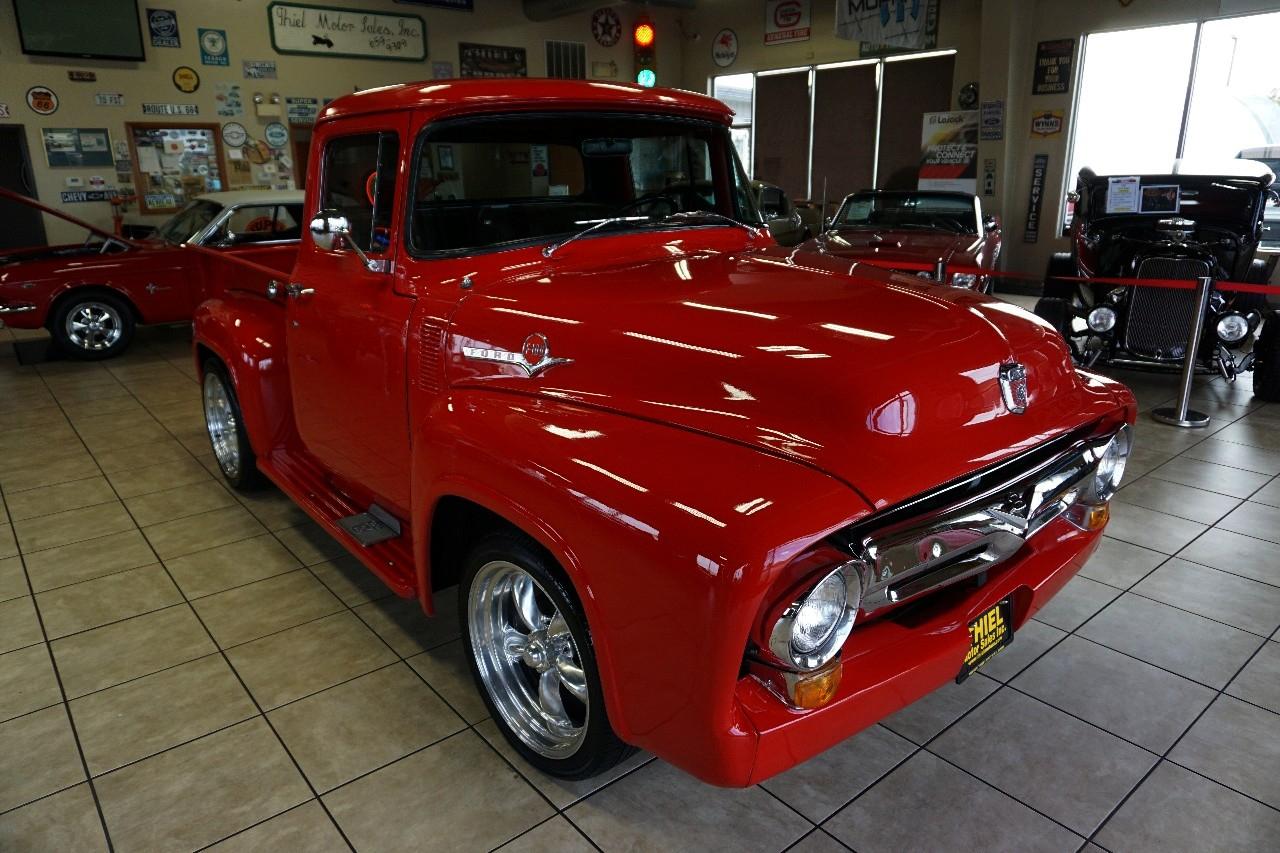 Ford F-100  1956