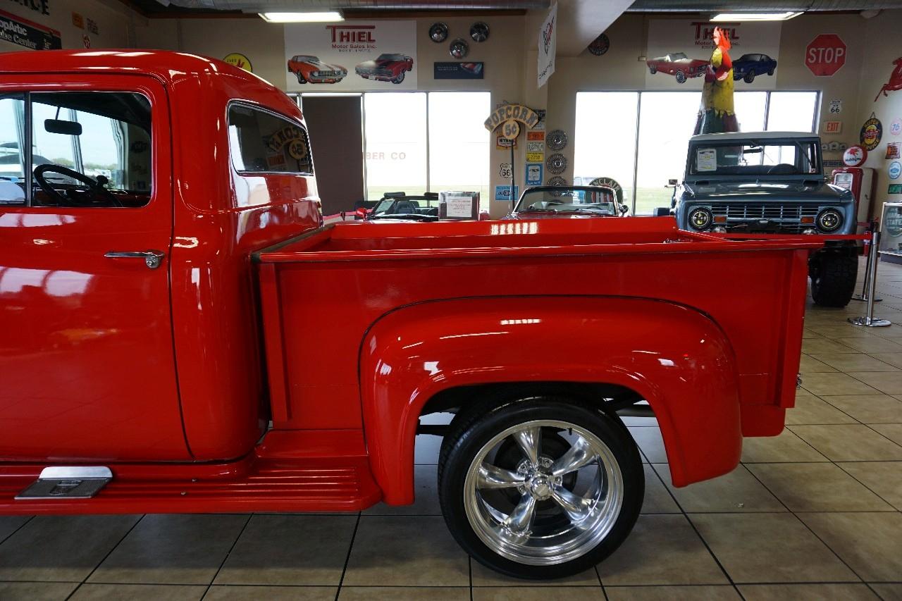 Ford F-100  1956