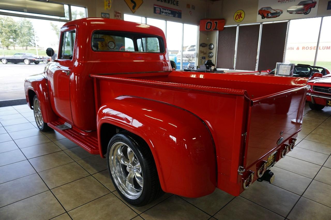 Ford F-100  1956