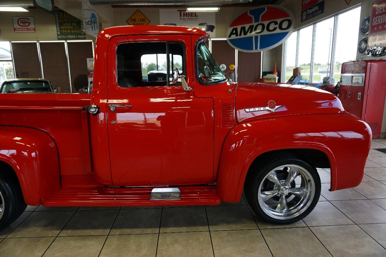 Ford F-100  1956