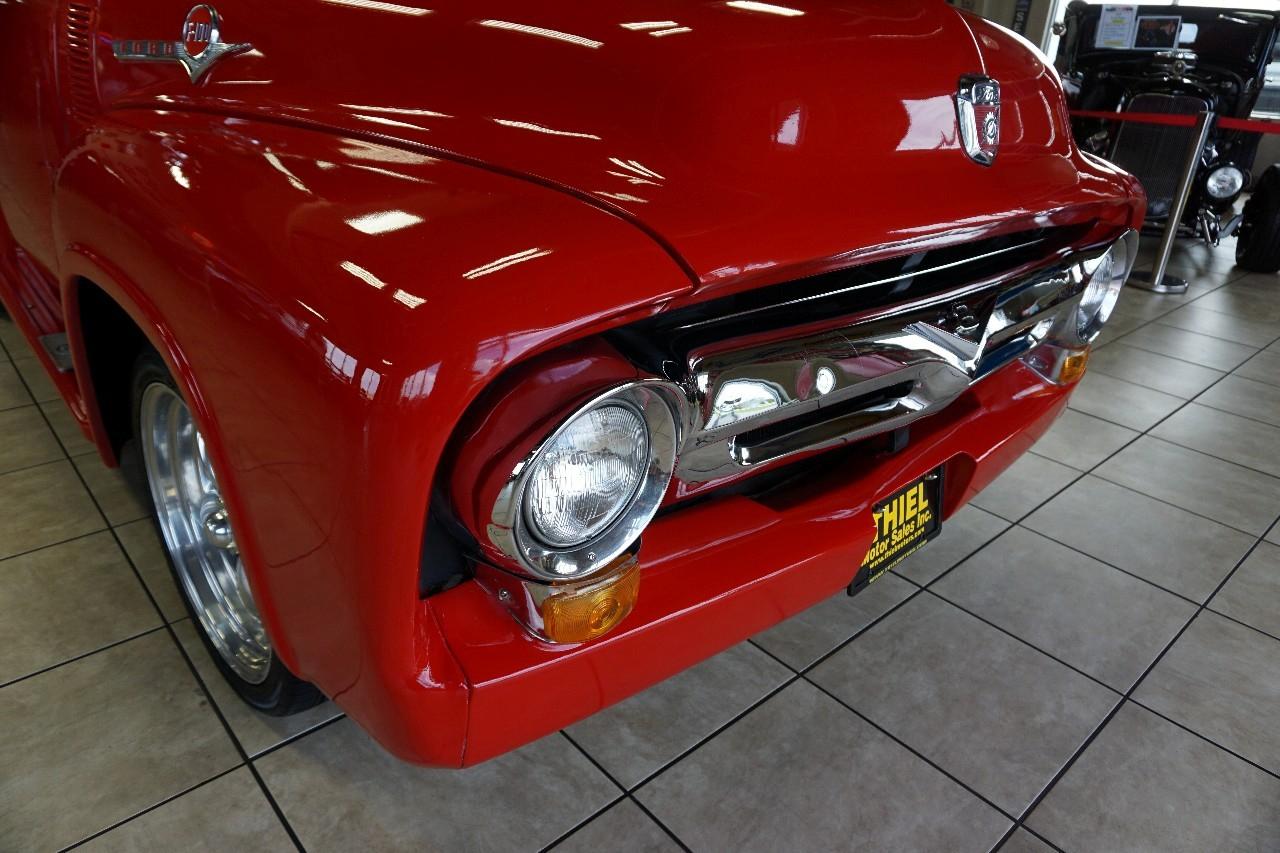 Ford F-100  1956