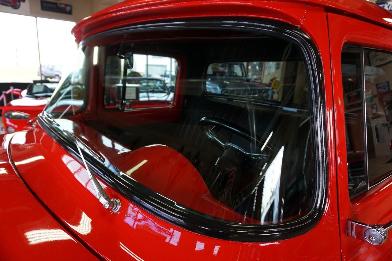 Ford F-100  1956