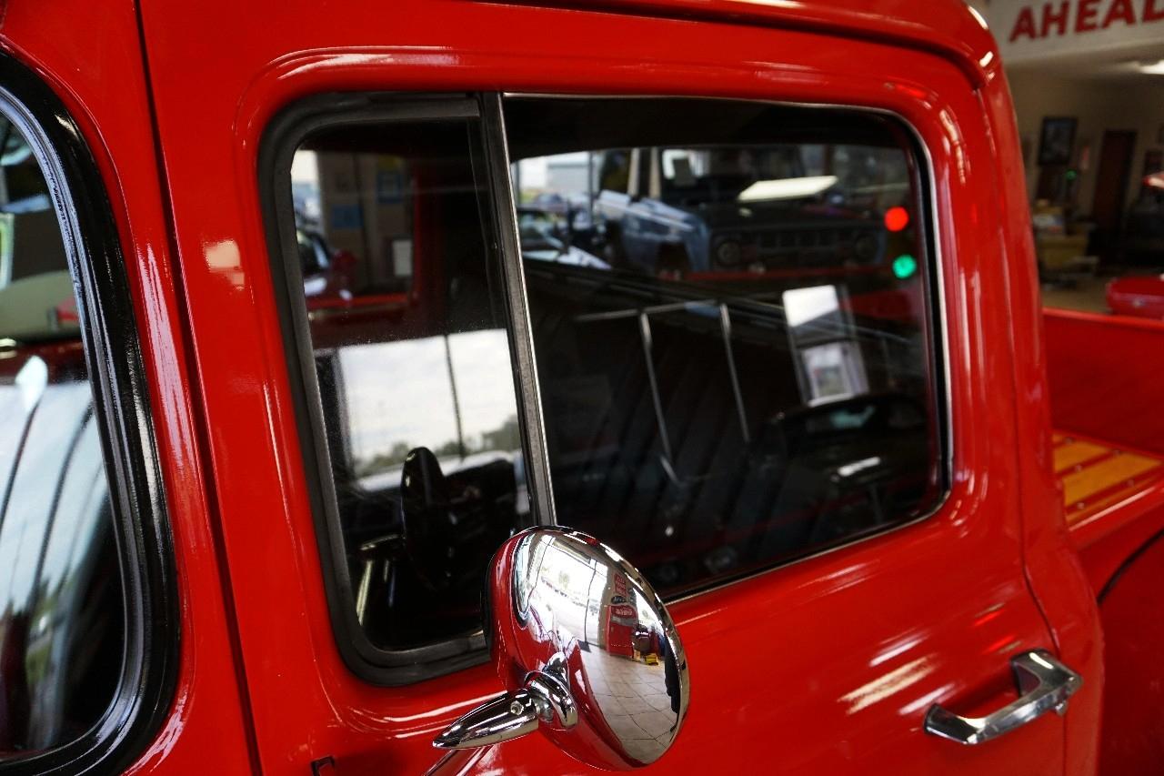 Ford F-100  1956