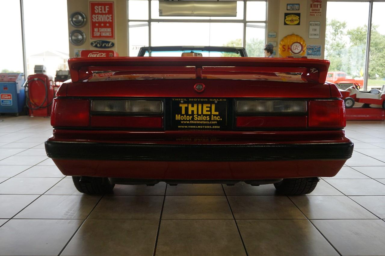 Ford Mustang  1984