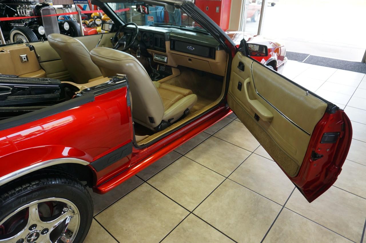Ford Mustang  1984