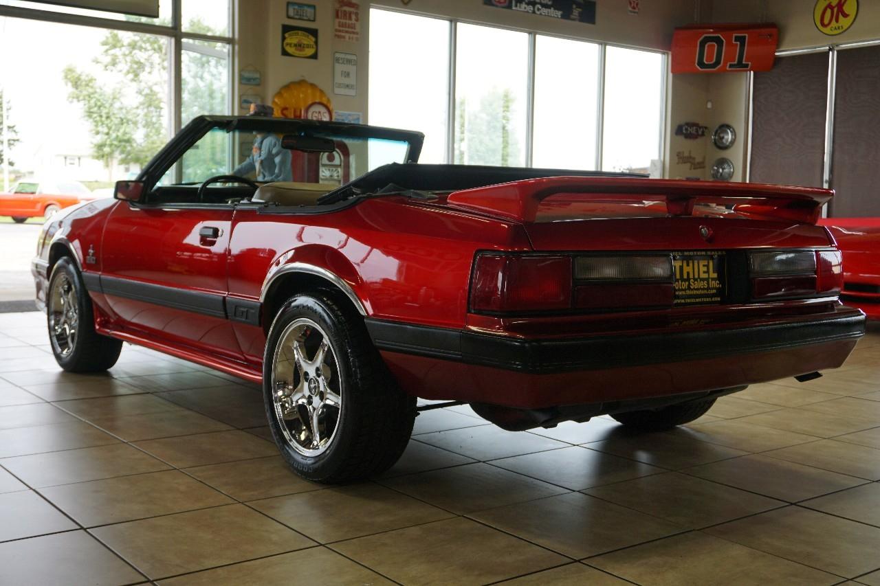 Ford Mustang  1984
