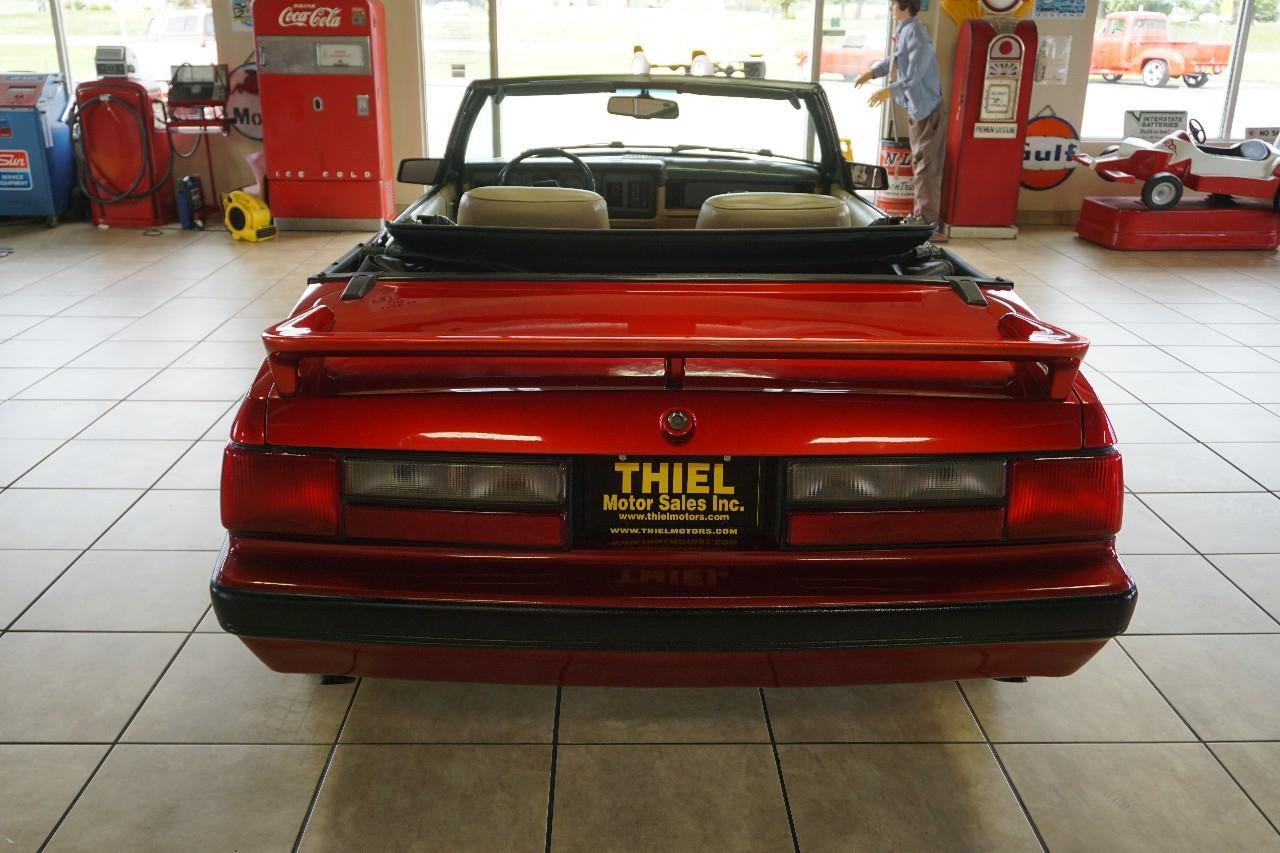 Ford Mustang  1984