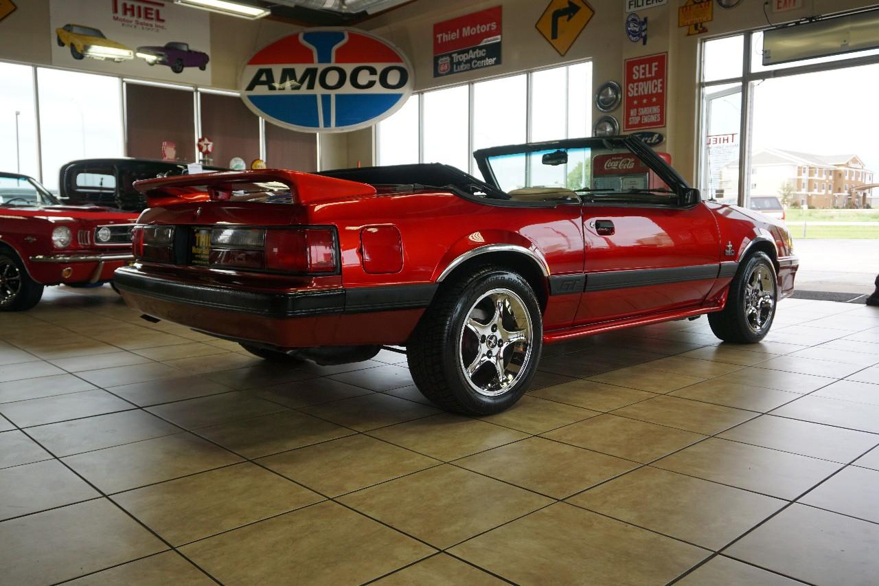 Ford Mustang  1984