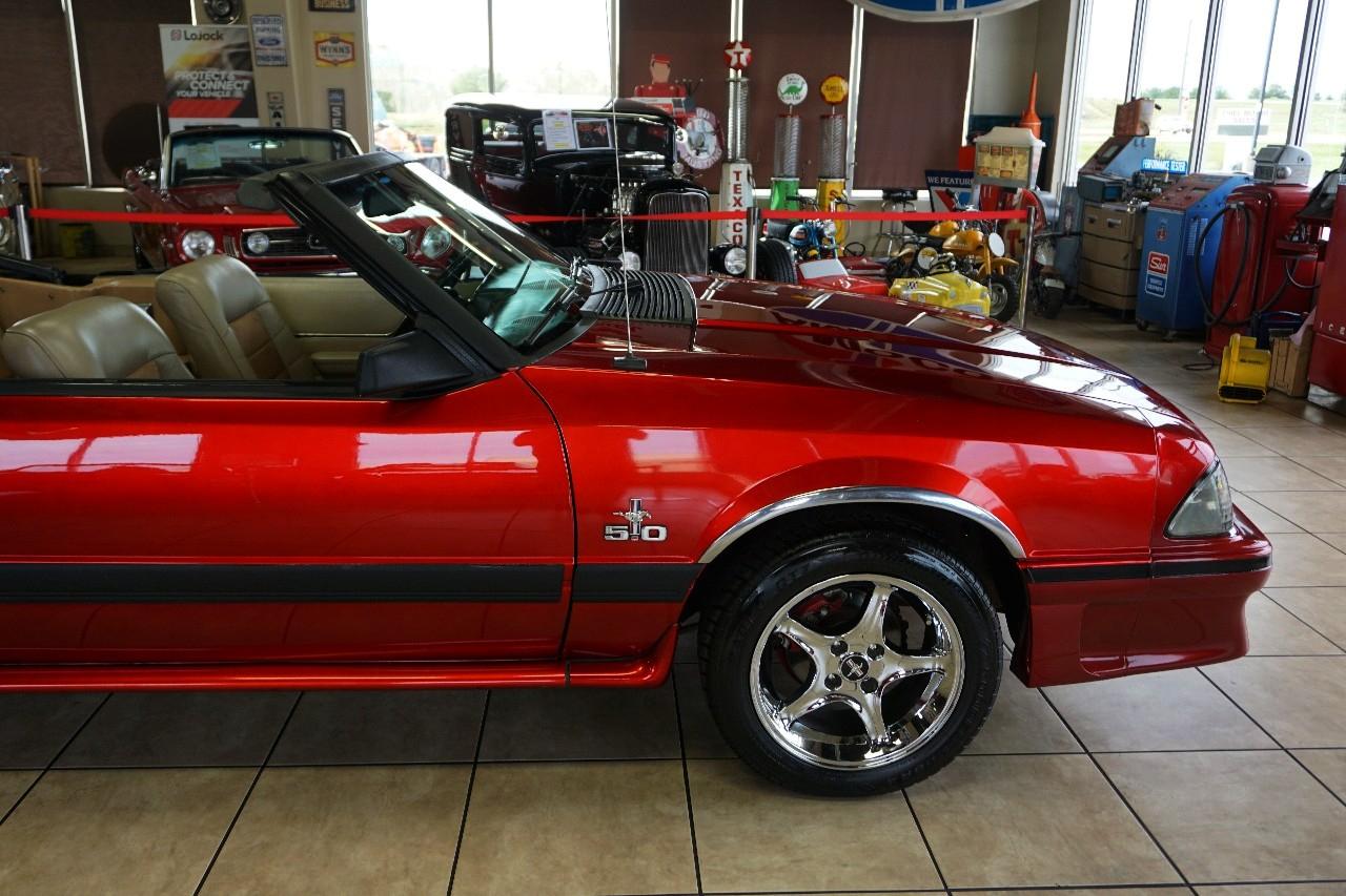 Ford Mustang  1984