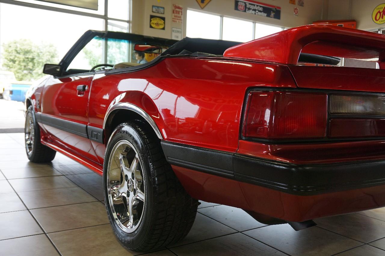 Ford Mustang  1984