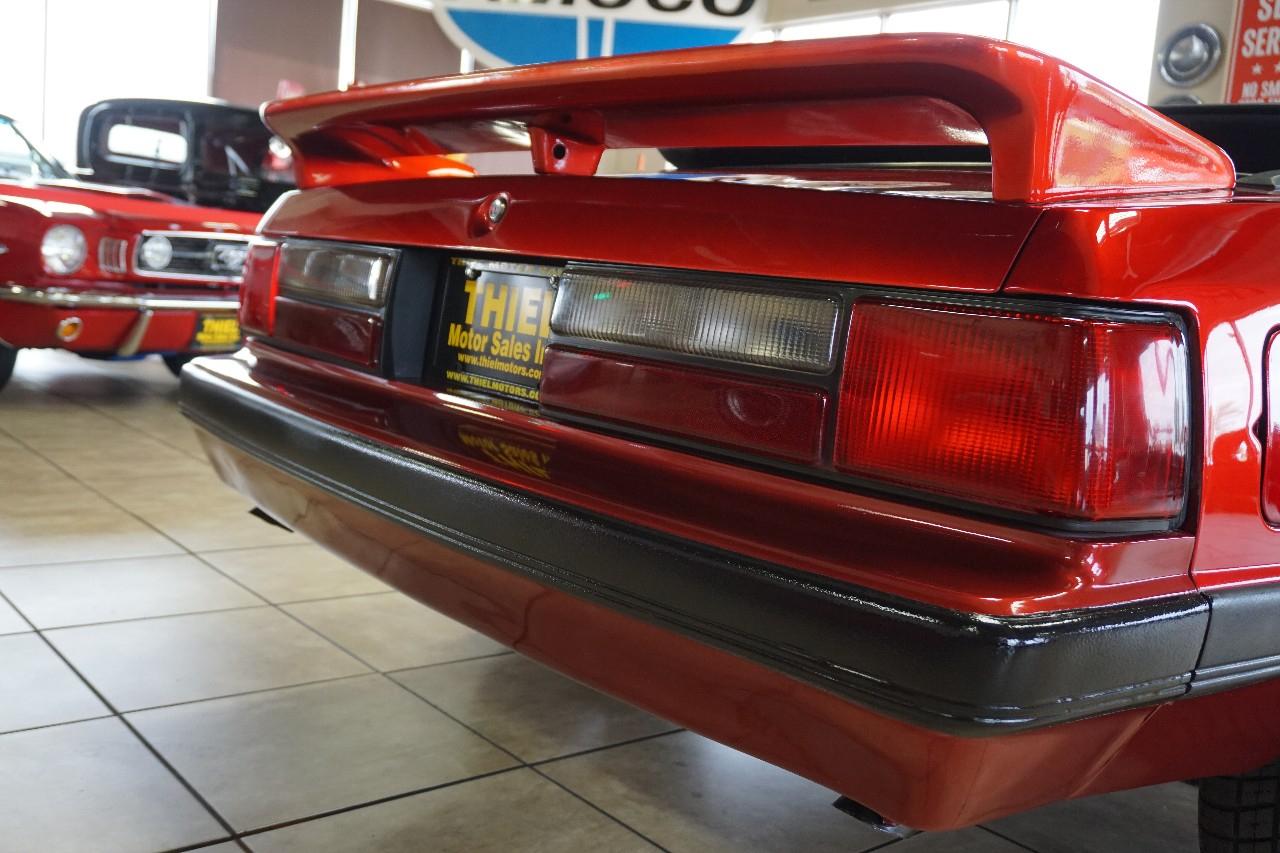 Ford Mustang  1984