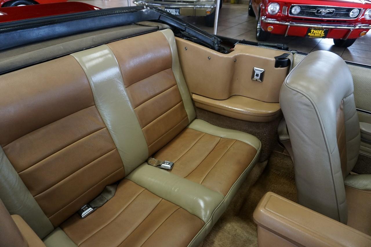 Ford Mustang  1984