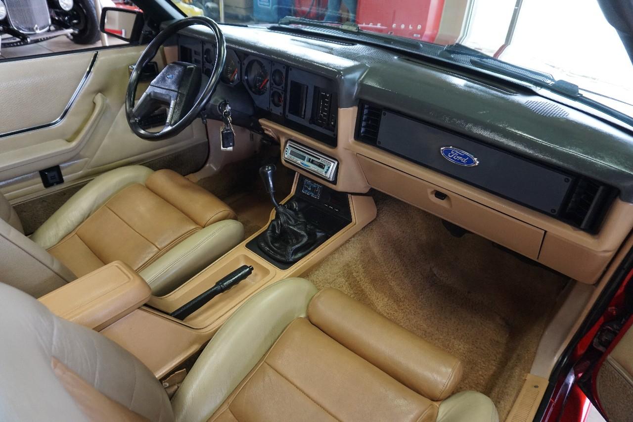 Ford Mustang  1984