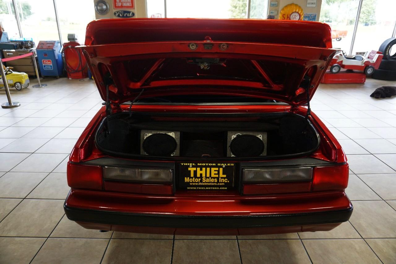 Ford Mustang  1984