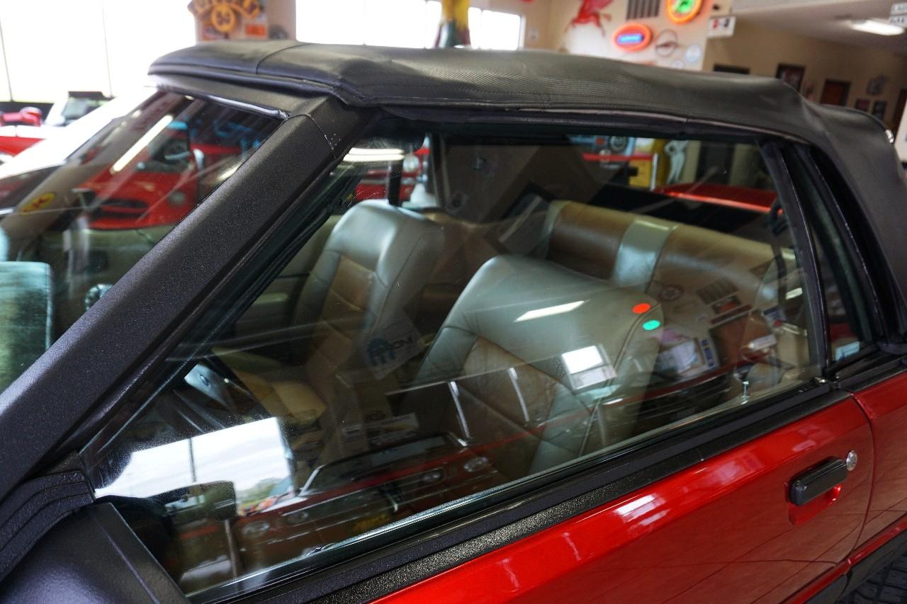 Ford Mustang  1984