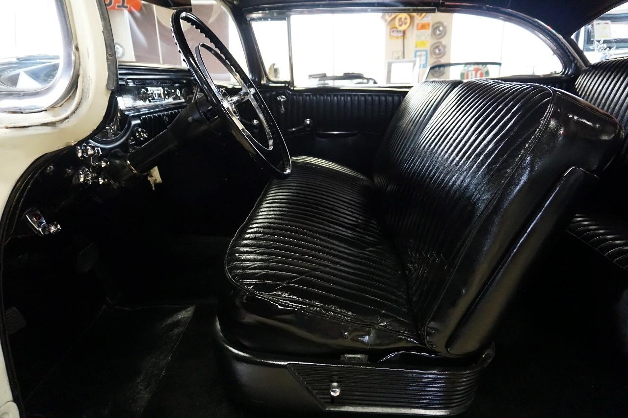 Oldsmobile Super 88  1956