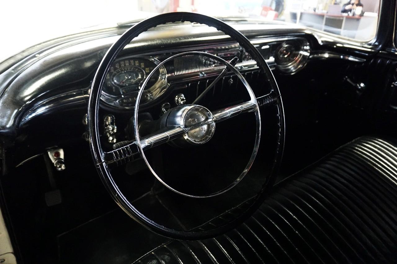 Oldsmobile Super 88  1956