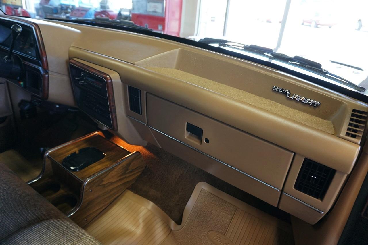 Ford F-150  1988