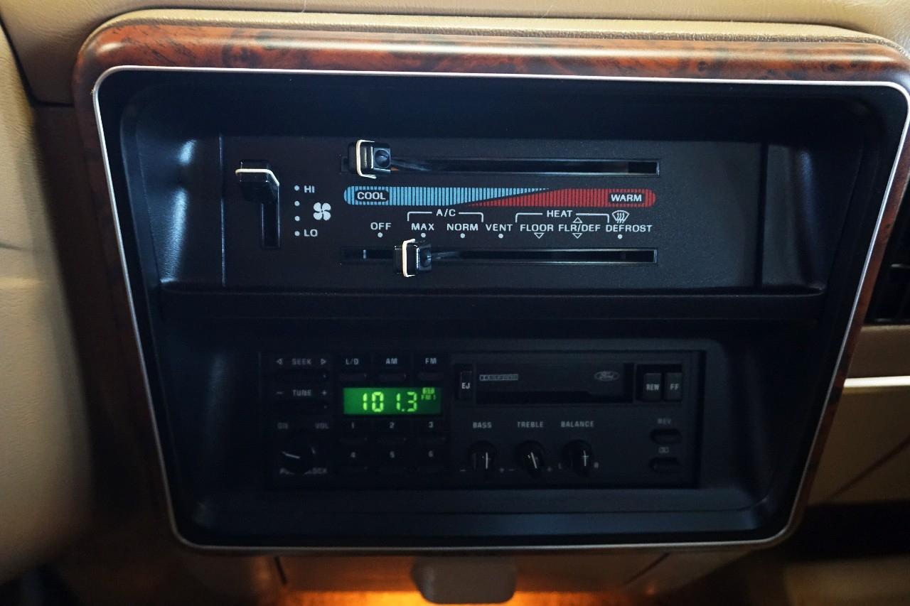 Ford F-150  1988
