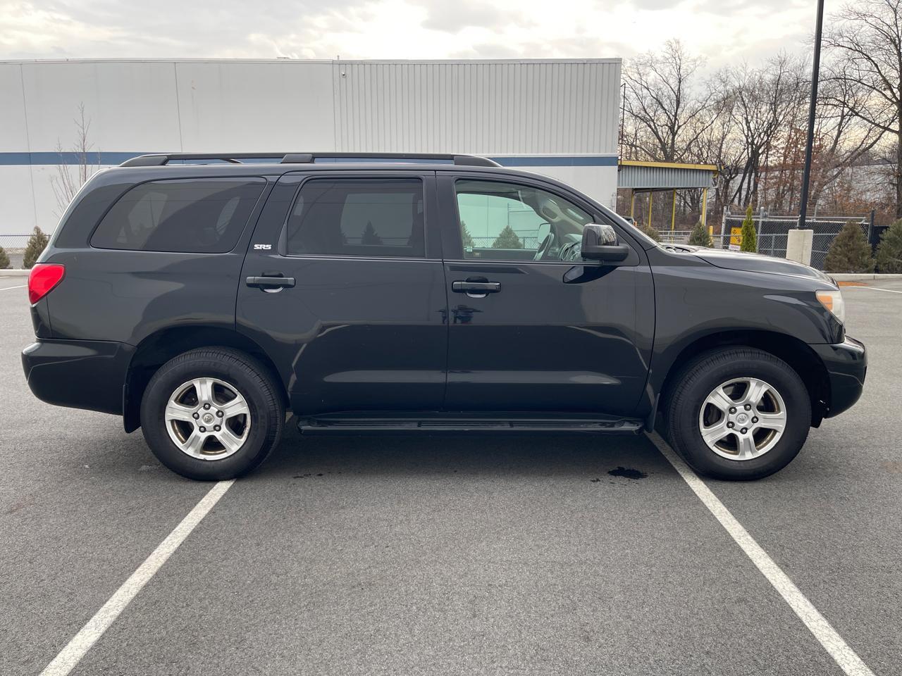 Toyota Sequoia SR5 5.7L 4WD 2008