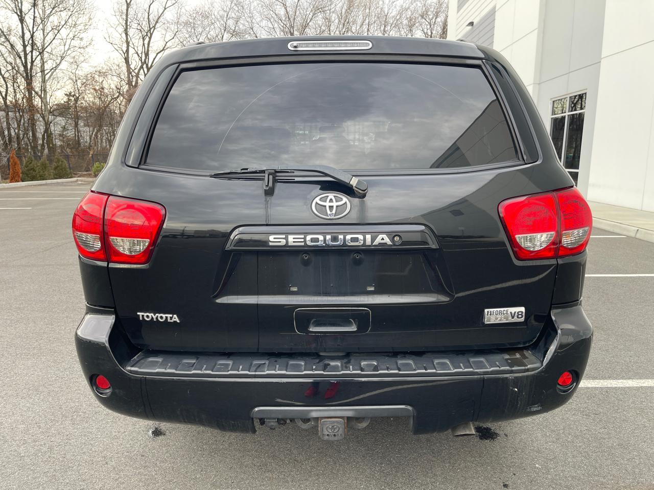 Toyota Sequoia SR5 5.7L 4WD 2008