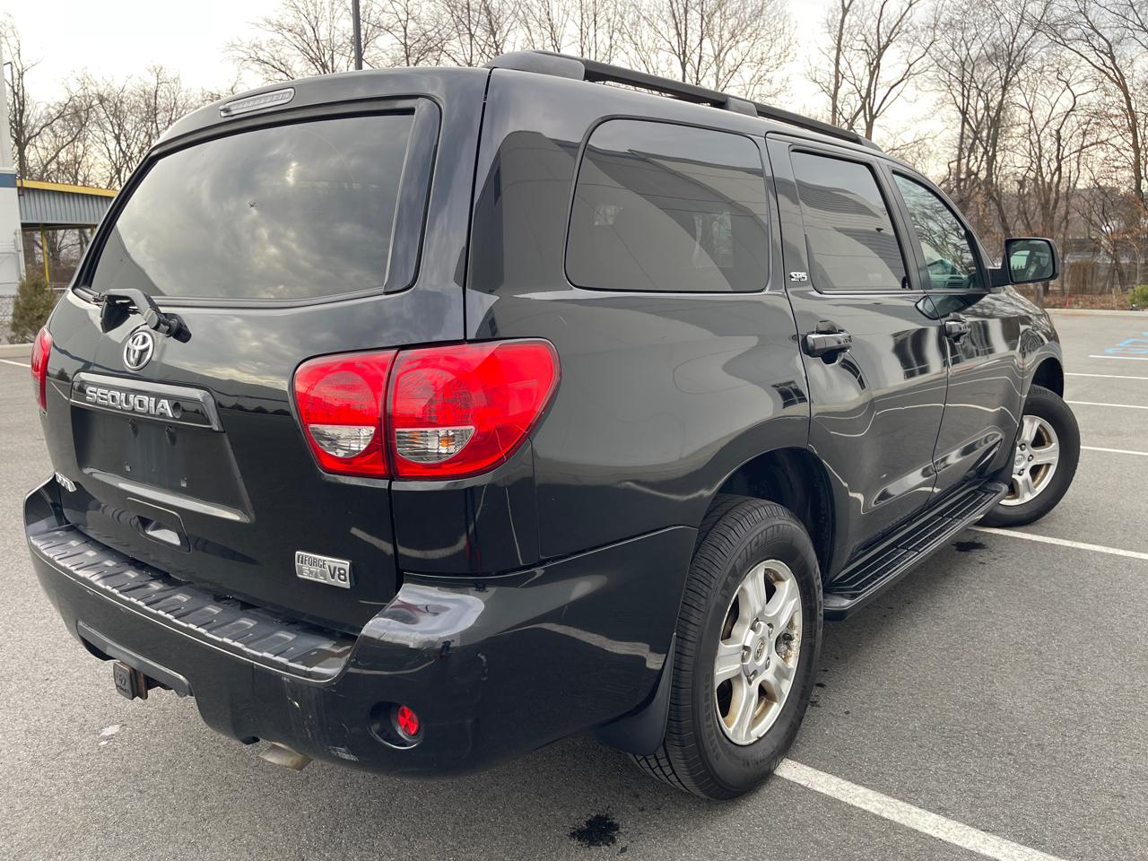 Toyota Sequoia SR5 5.7L 4WD 2008