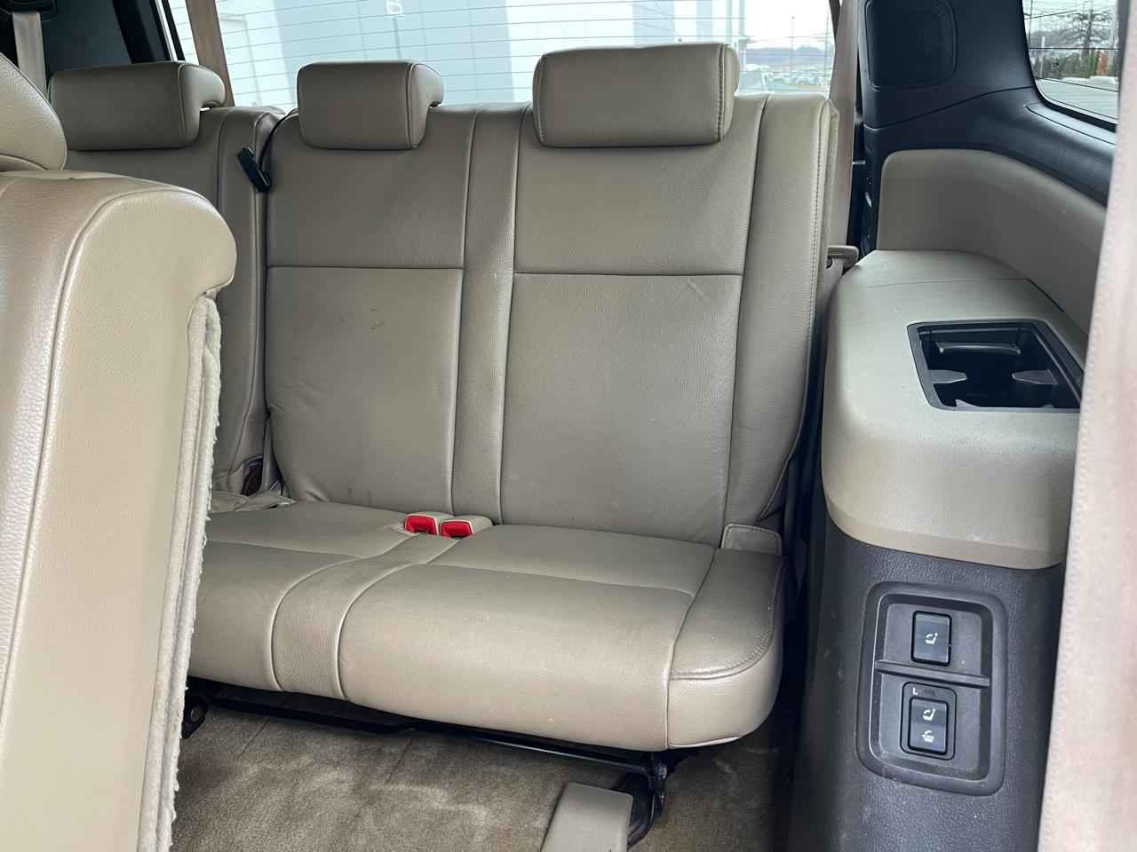 Toyota Sequoia SR5 5.7L 4WD 2008