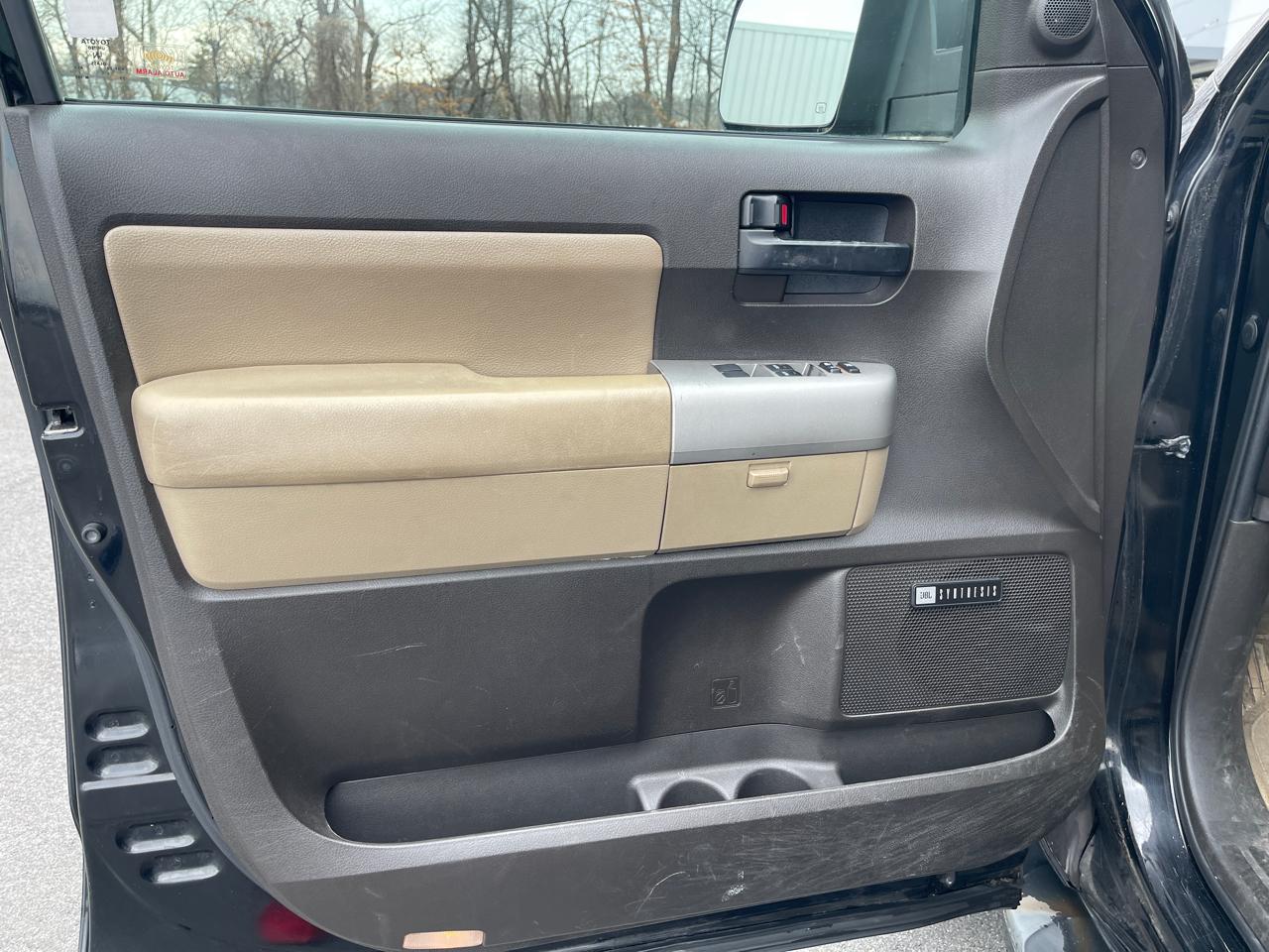 Toyota Sequoia SR5 5.7L 4WD 2008