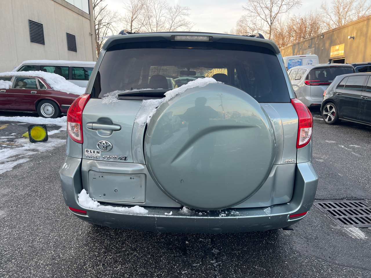 Toyota RAV4 Base I4 4WD with 3rd Row 2008