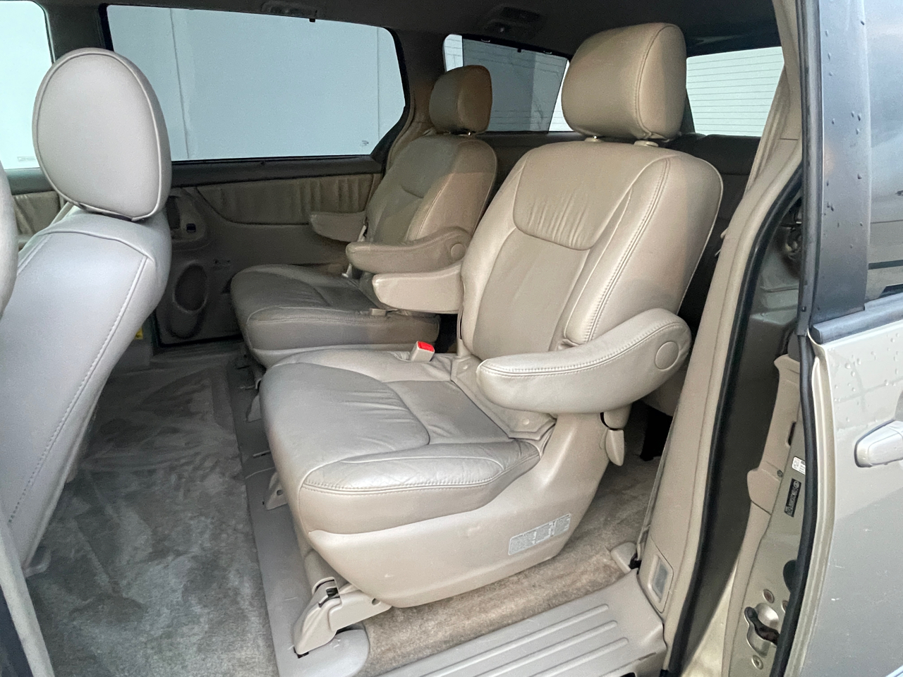 Toyota Sienna XLE Limited AWD 2008