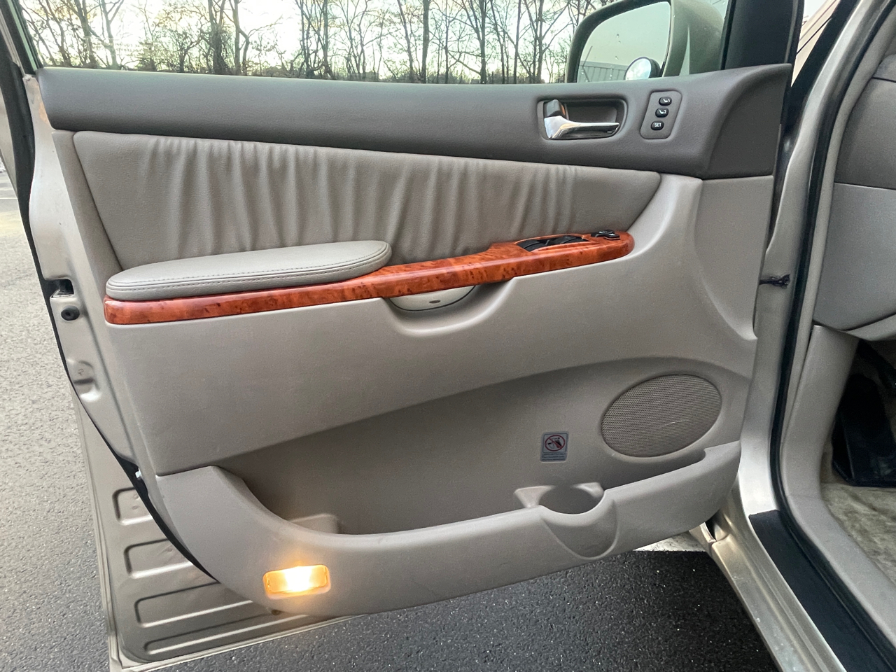 Toyota Sienna XLE Limited AWD 2008