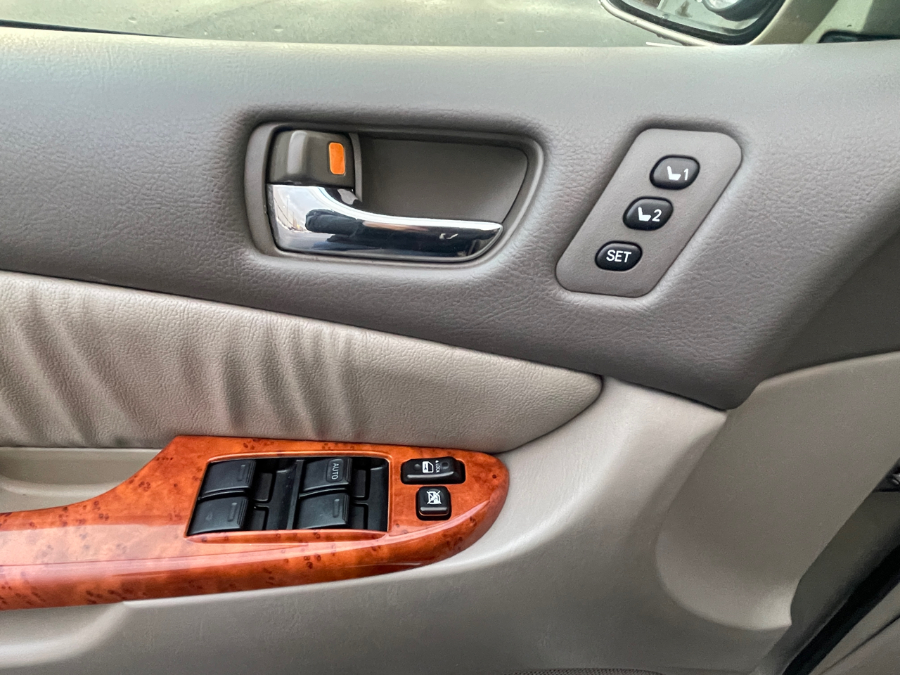 Toyota Sienna XLE Limited AWD 2008