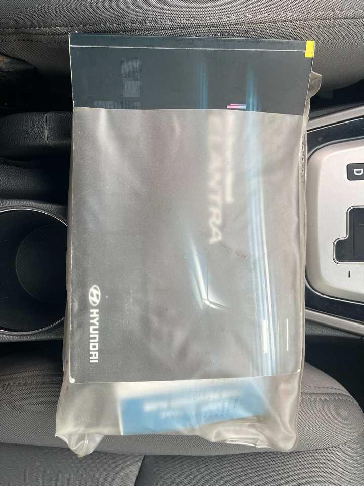 Hyundai Elantra Limited 2012