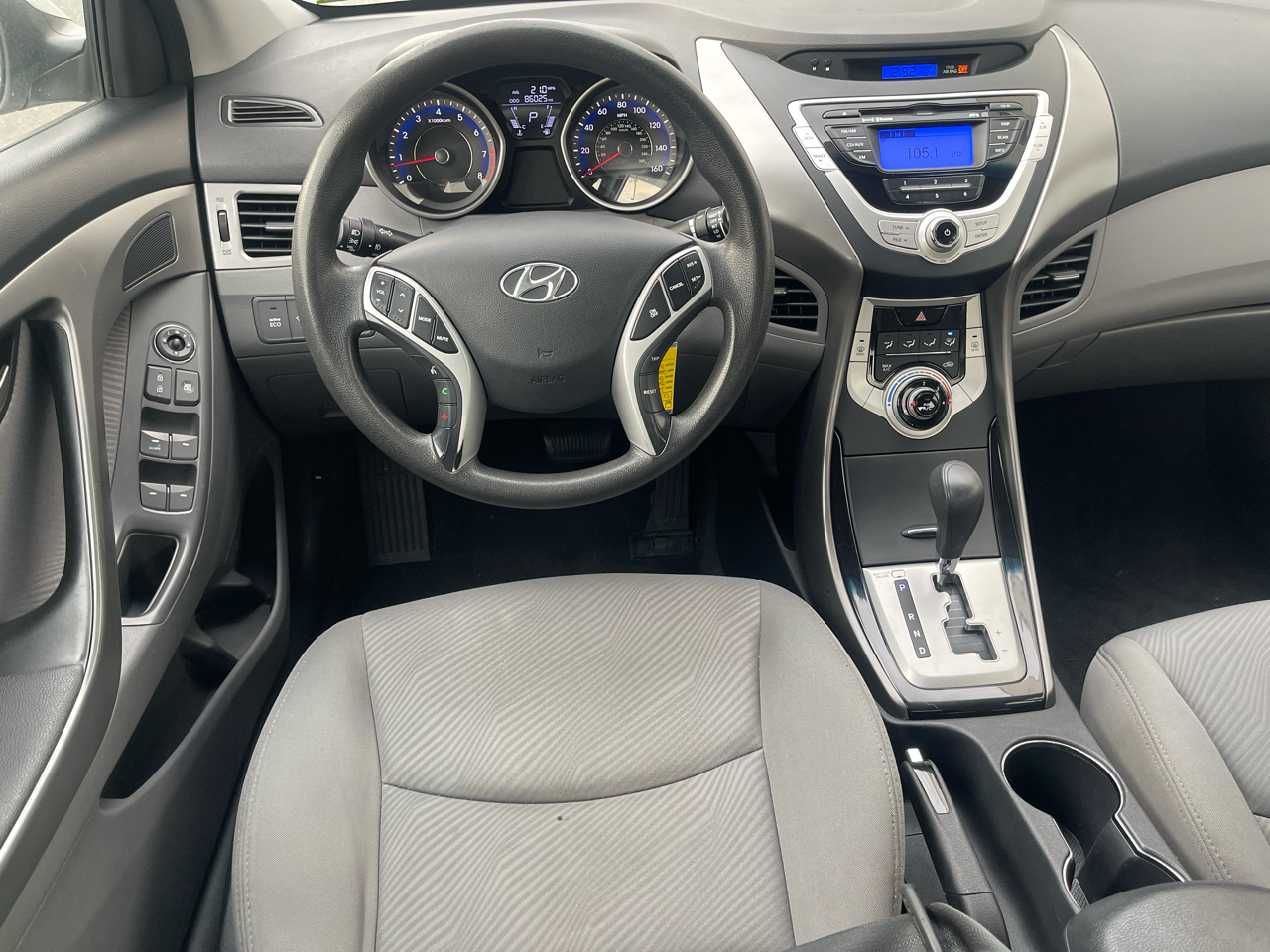 Hyundai Elantra Limited 2012