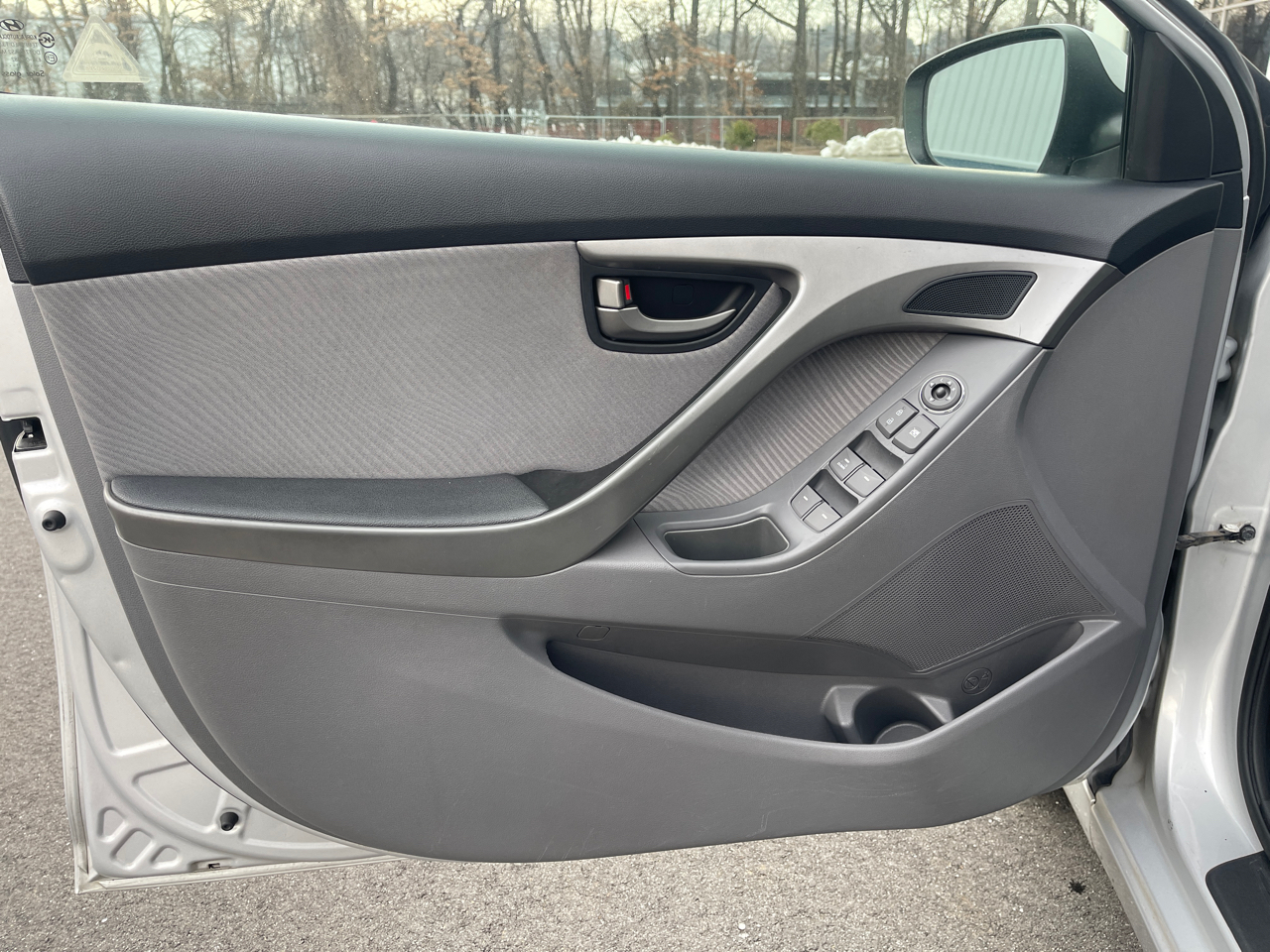 Hyundai Elantra Limited 2012