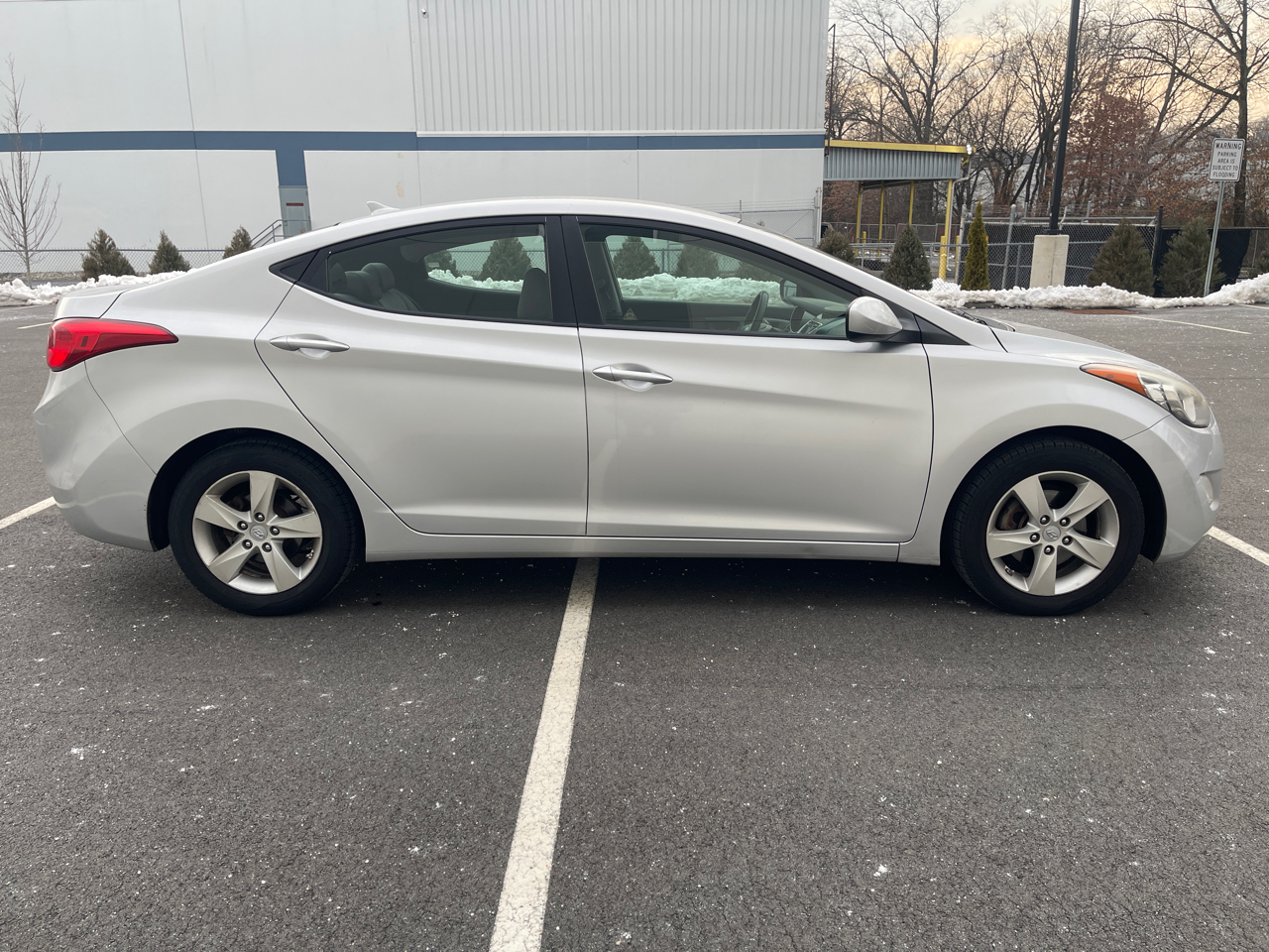 Hyundai Elantra Limited 2012