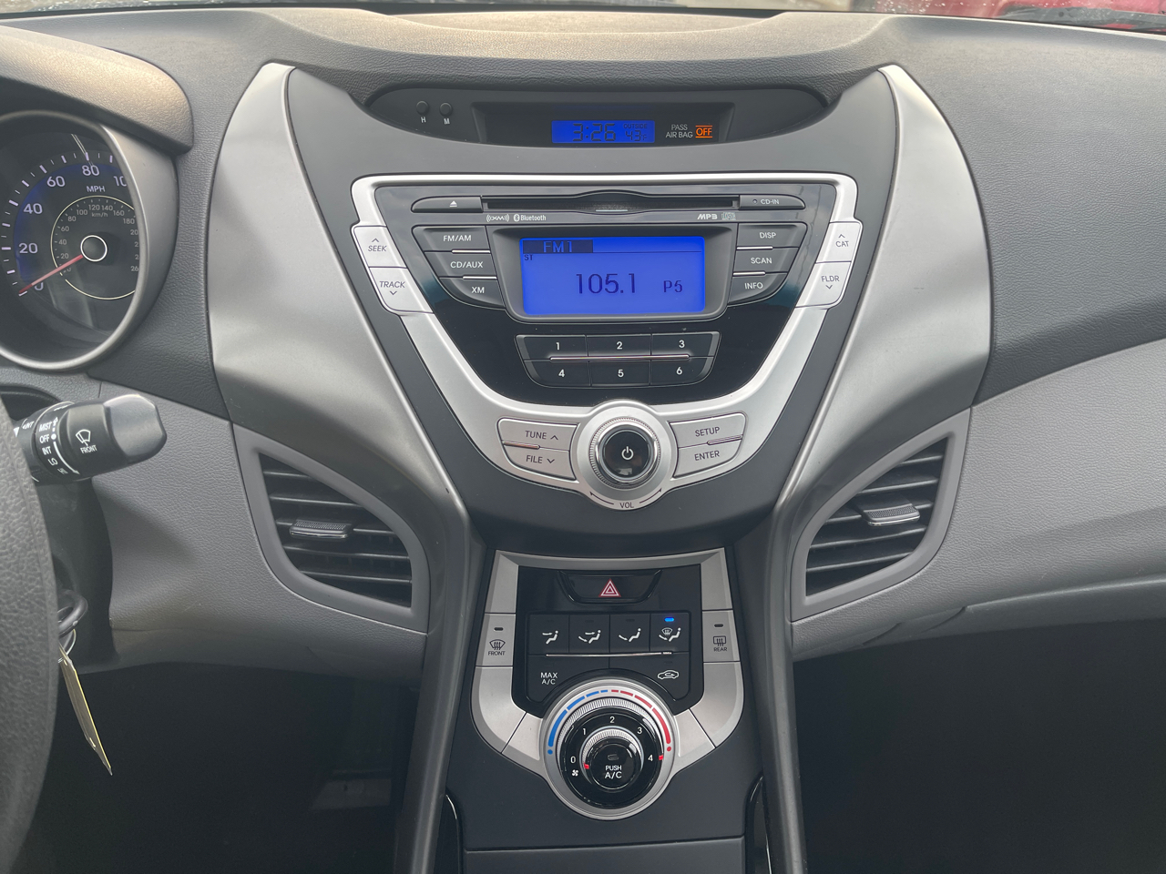 Hyundai Elantra Limited 2012