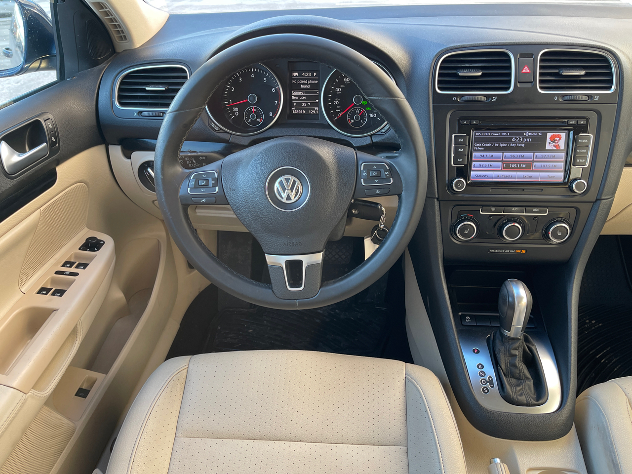 Volkswagen Jetta SportWagen 2.5L SE PZEV 2014