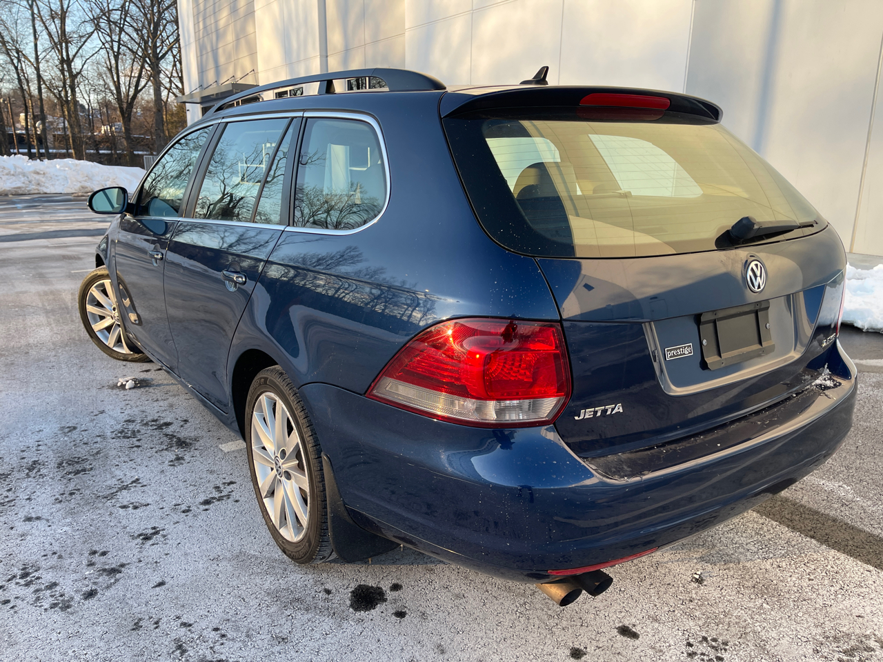 Volkswagen Jetta SportWagen 2.5L SE PZEV 2014