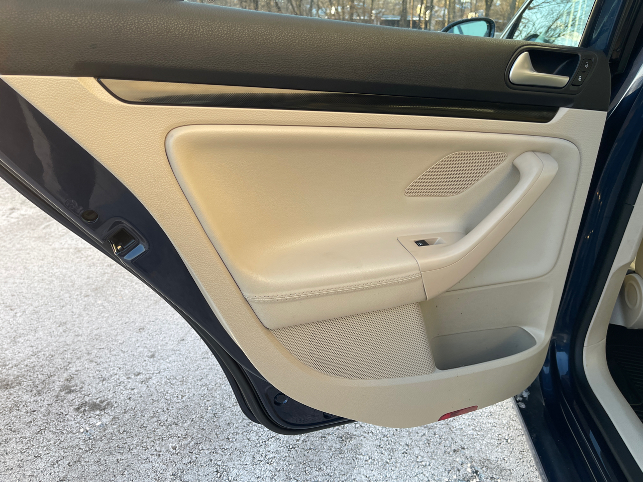 Volkswagen Jetta SportWagen 2.5L SE PZEV 2014