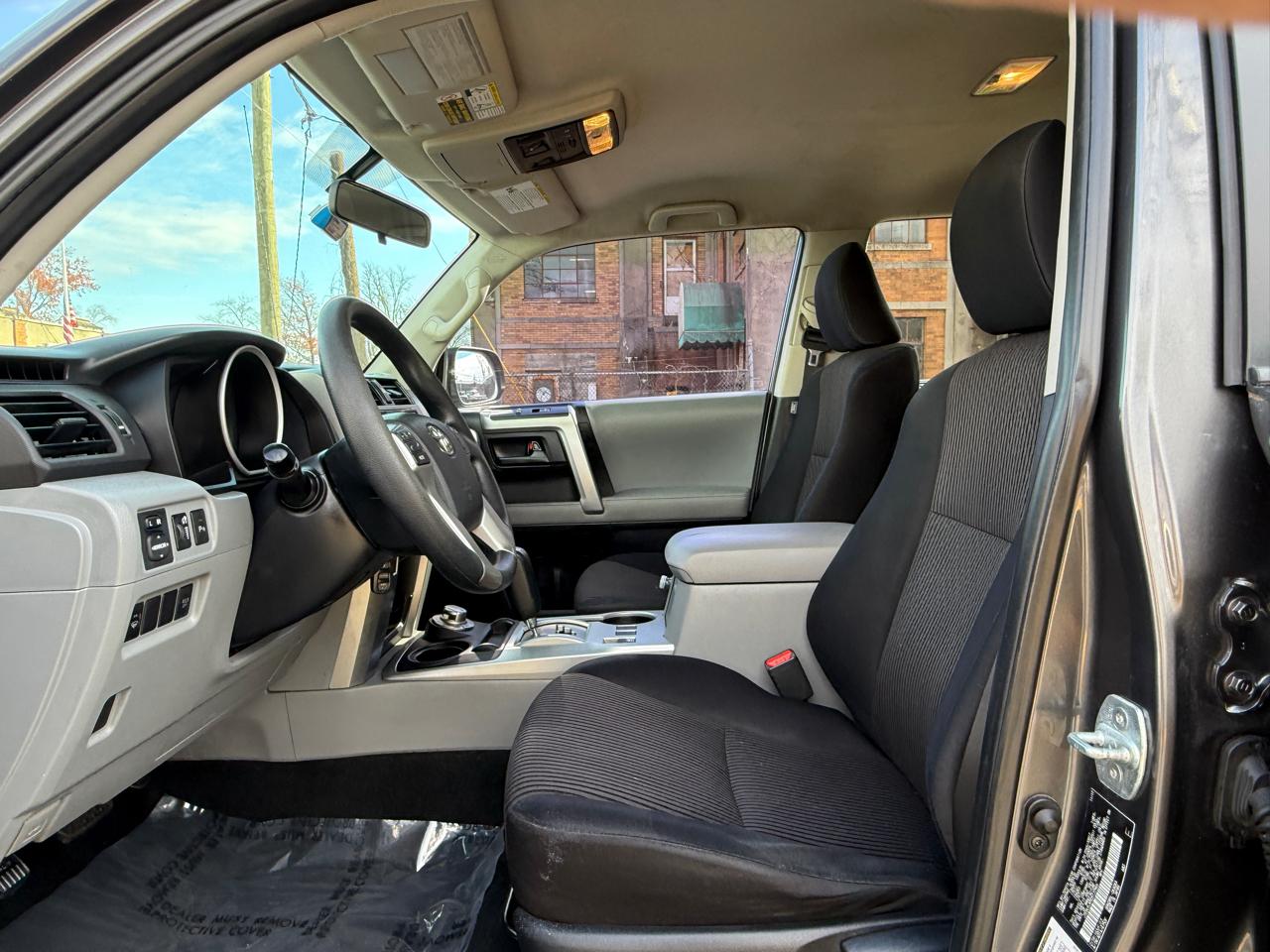 Toyota 4Runner SR5 4WD 2013