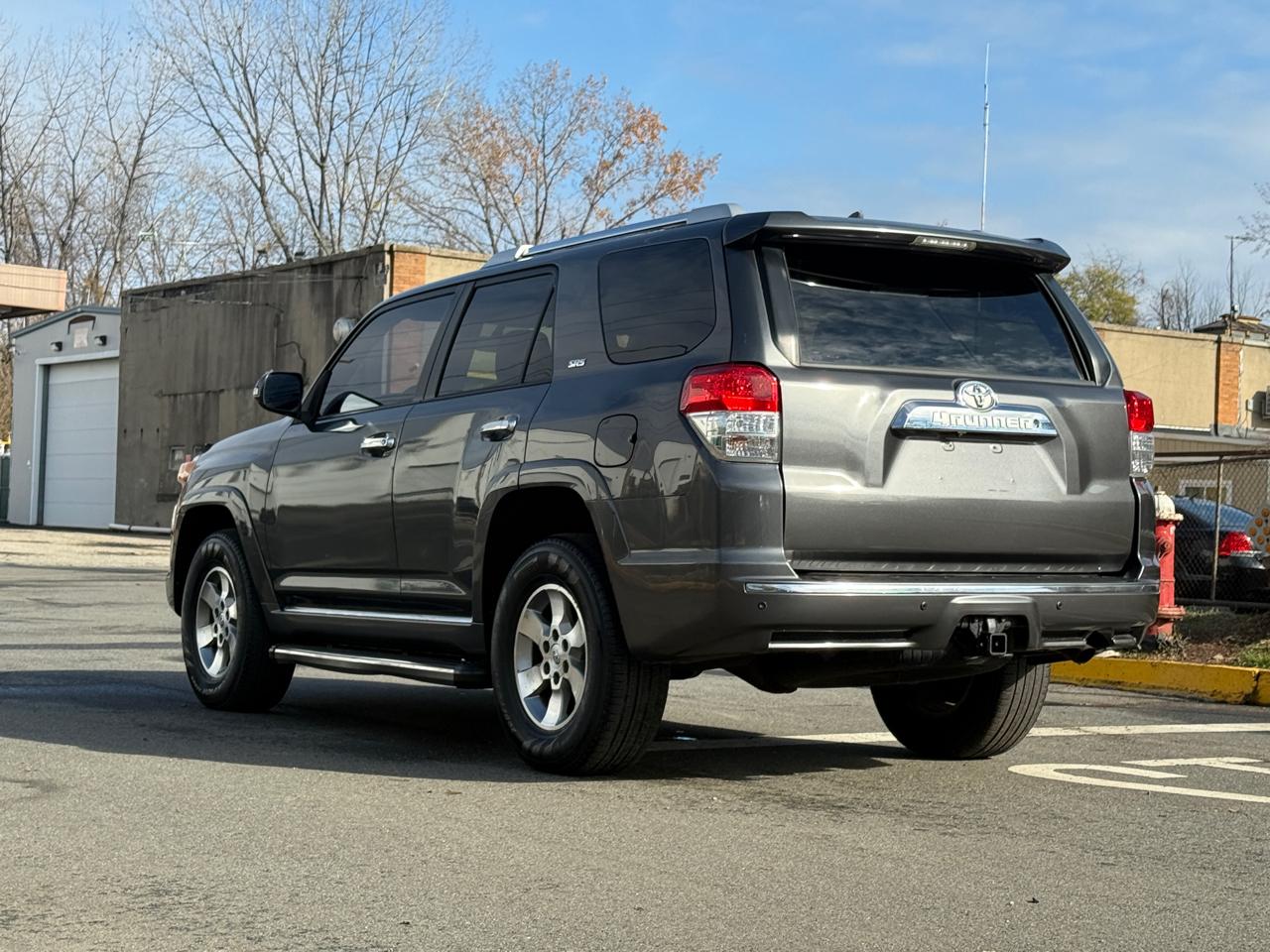 Toyota 4Runner SR5 4WD 2013