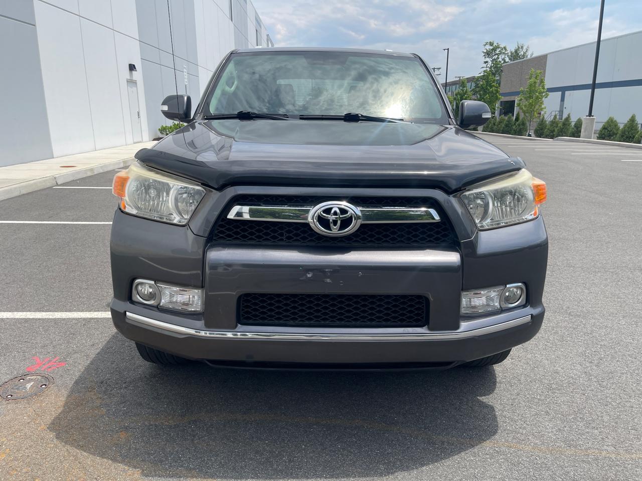 Toyota 4Runner SR5 4WD 2013