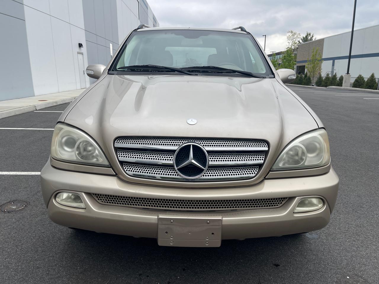 Mercedes-Benz M-Class ML350 2005