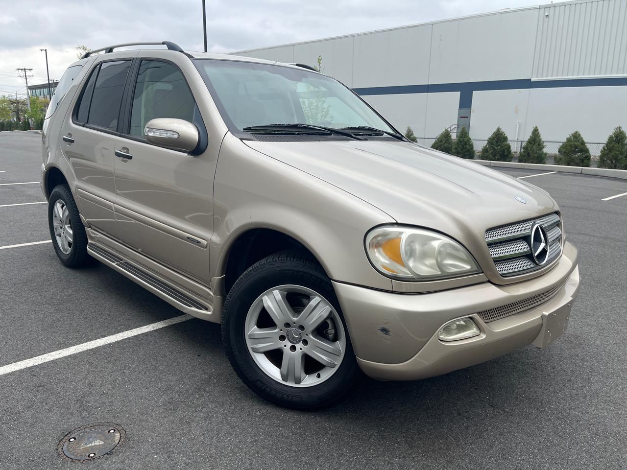 Mercedes-Benz M-Class ML350 2005