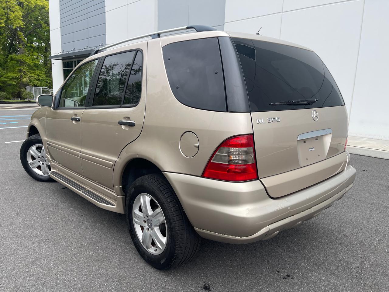 Mercedes-Benz M-Class ML350 2005