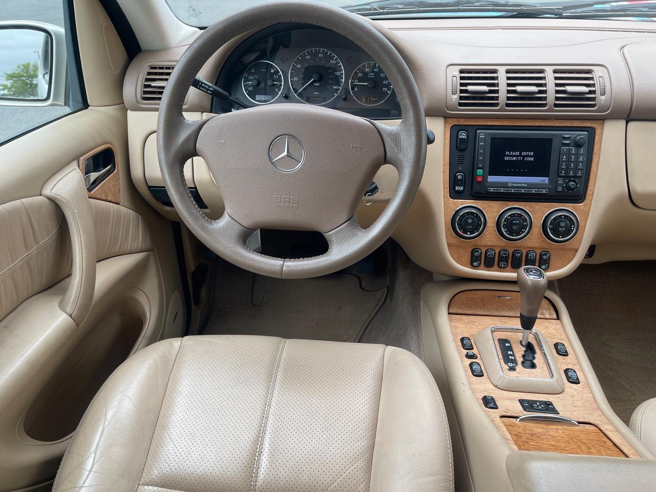 Mercedes-Benz M-Class ML350 2005