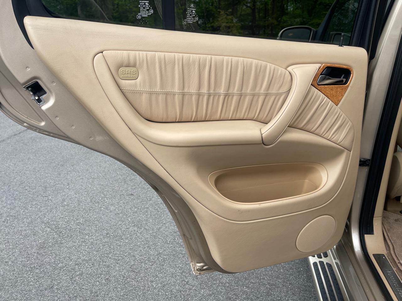Mercedes-Benz M-Class ML350 2005