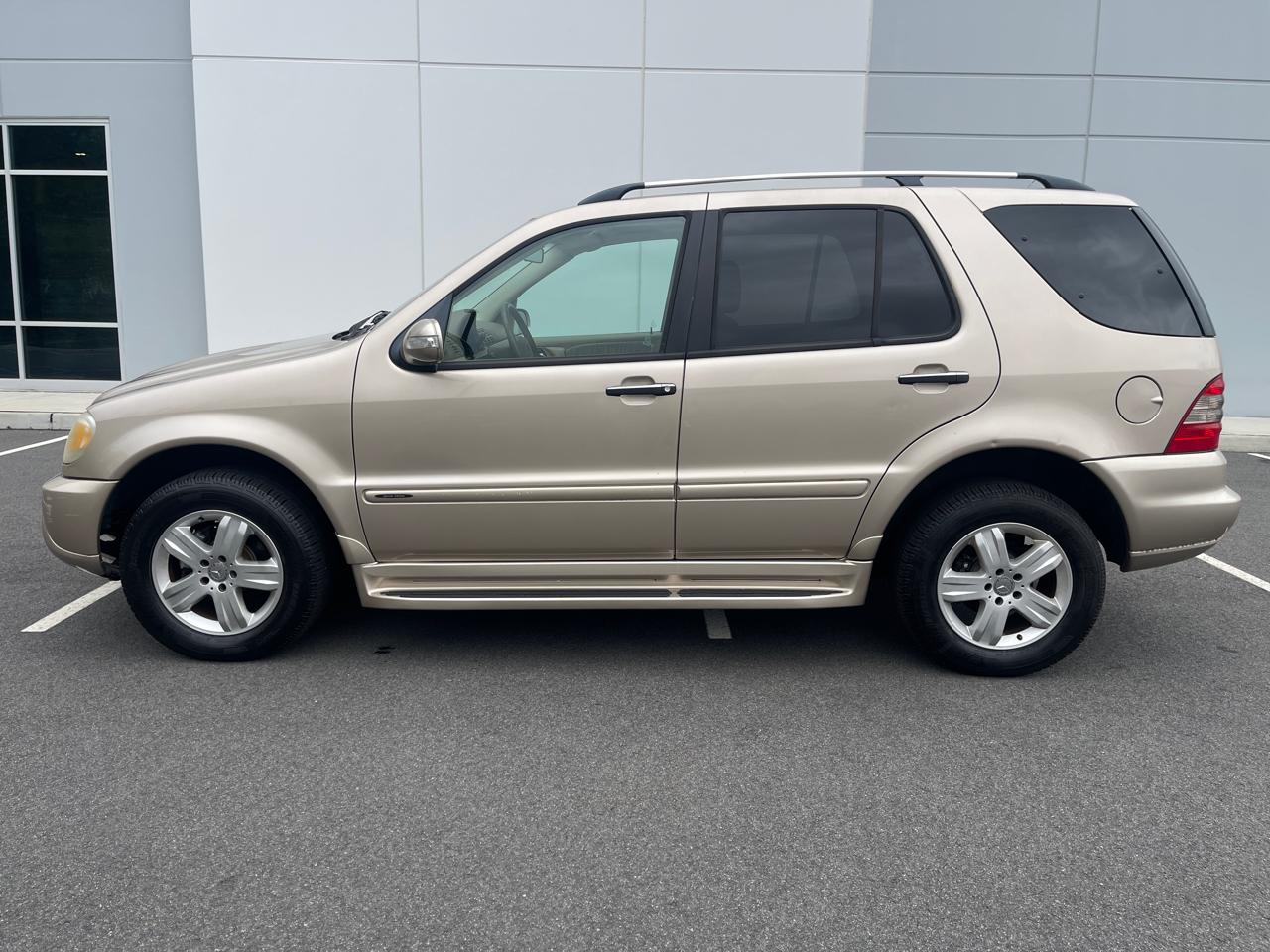 Mercedes-Benz M-Class ML350 2005